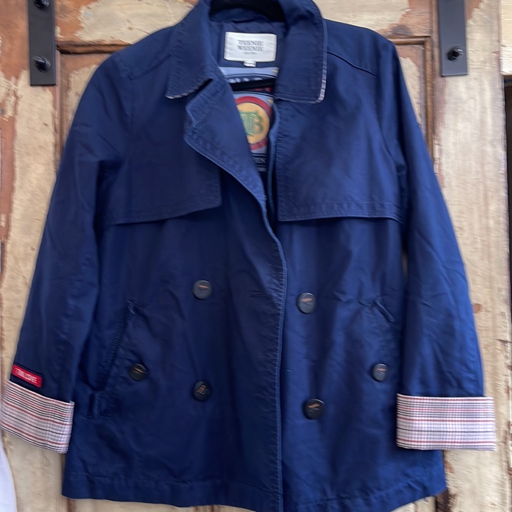 Cute Teenie Weenie classic short trench